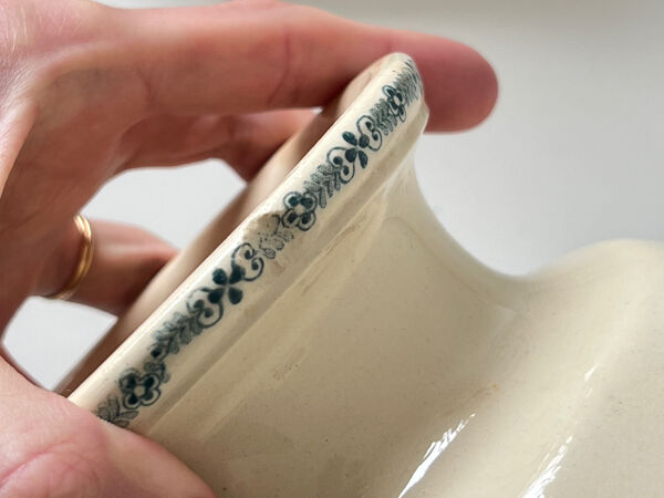 Soupière ancienne Terre de Fer – décor bleu – Planteurs de Caiffa « Guirlande » XIXème