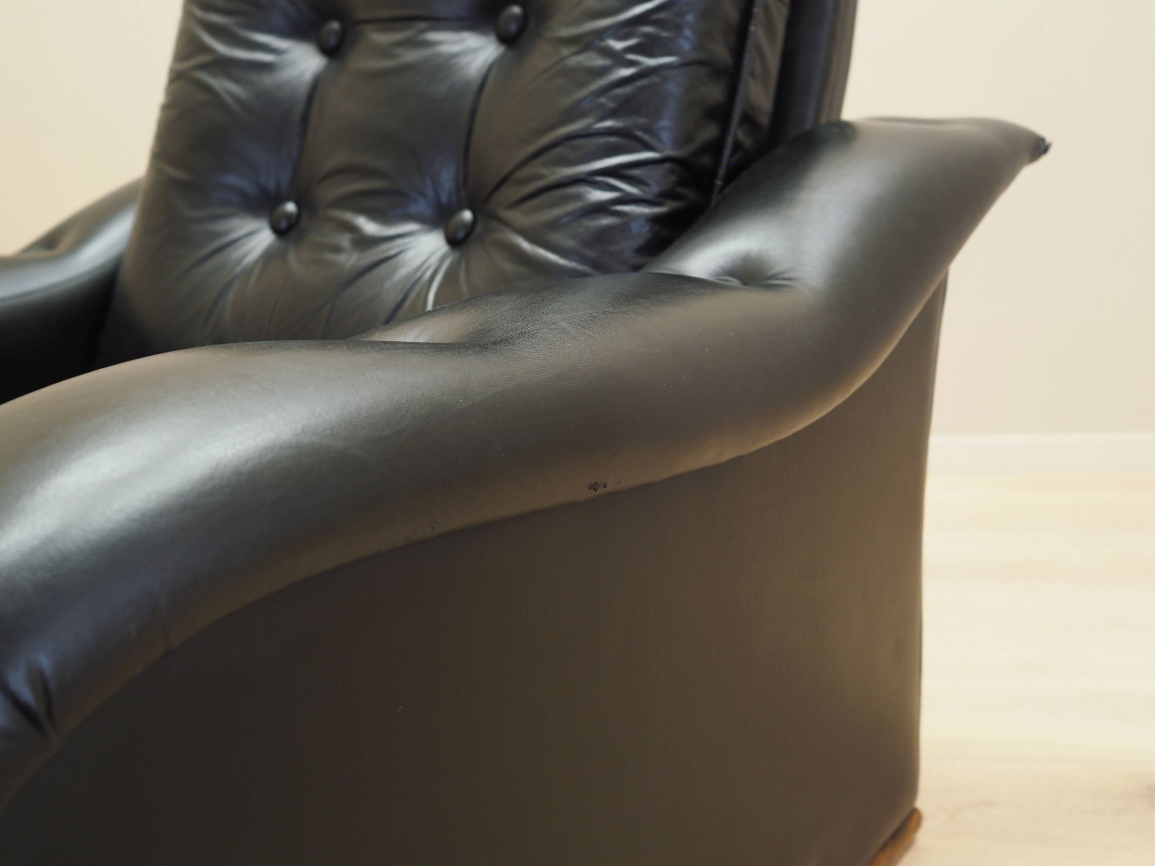 Black armchair, Italian design, 1980s, manufacture: Italy