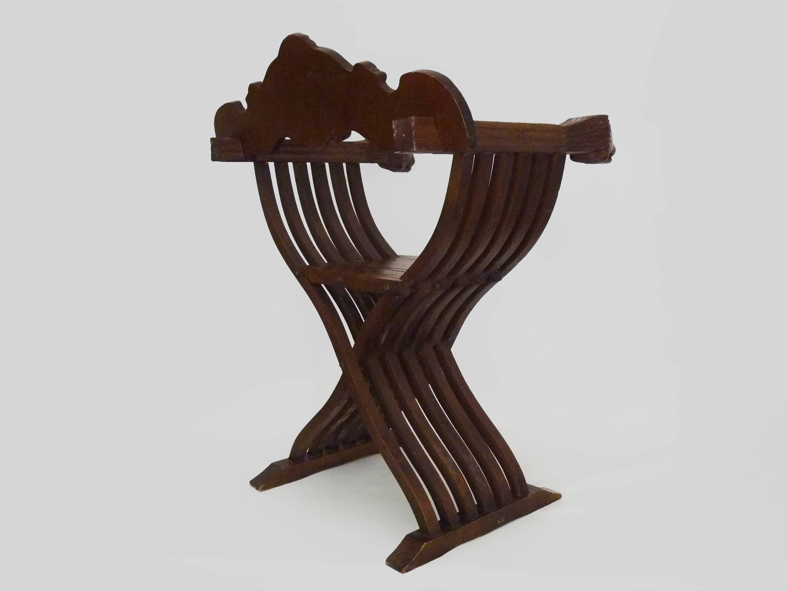 Vintage Savonarola chair with lion head, wood, Italy, 1950s