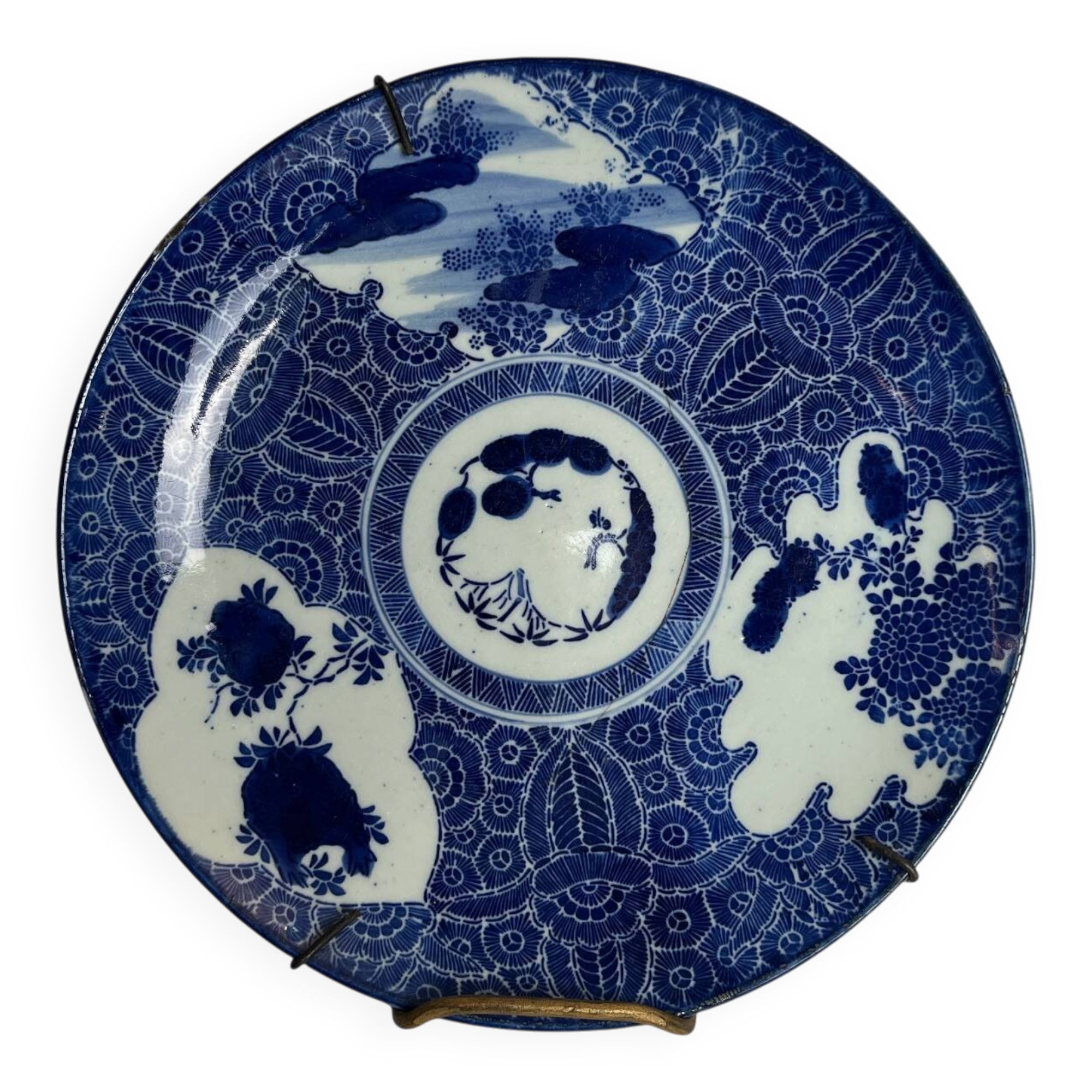 Japan, large white and blue porcelain plate from the 19th century.