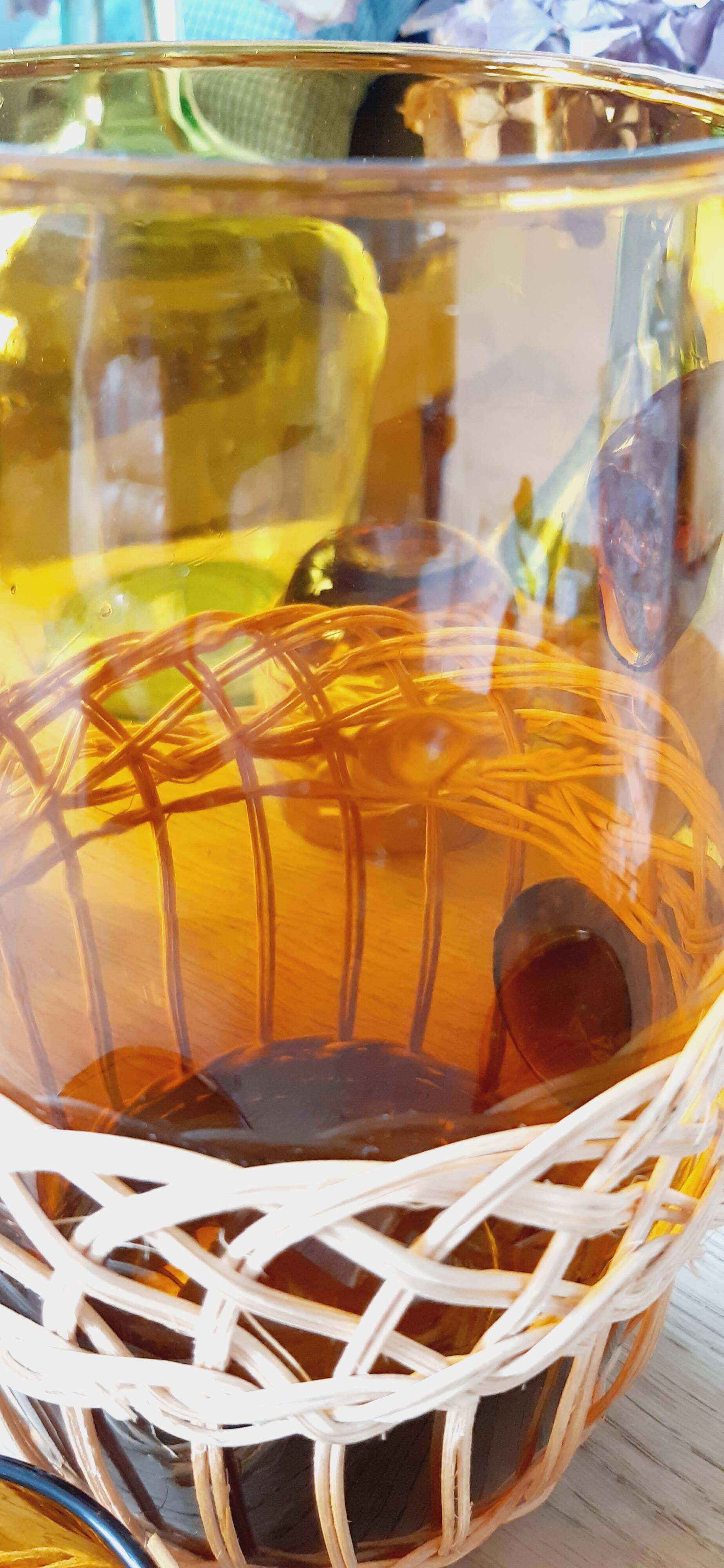 Carafe and 6 vintage tumbler glasses