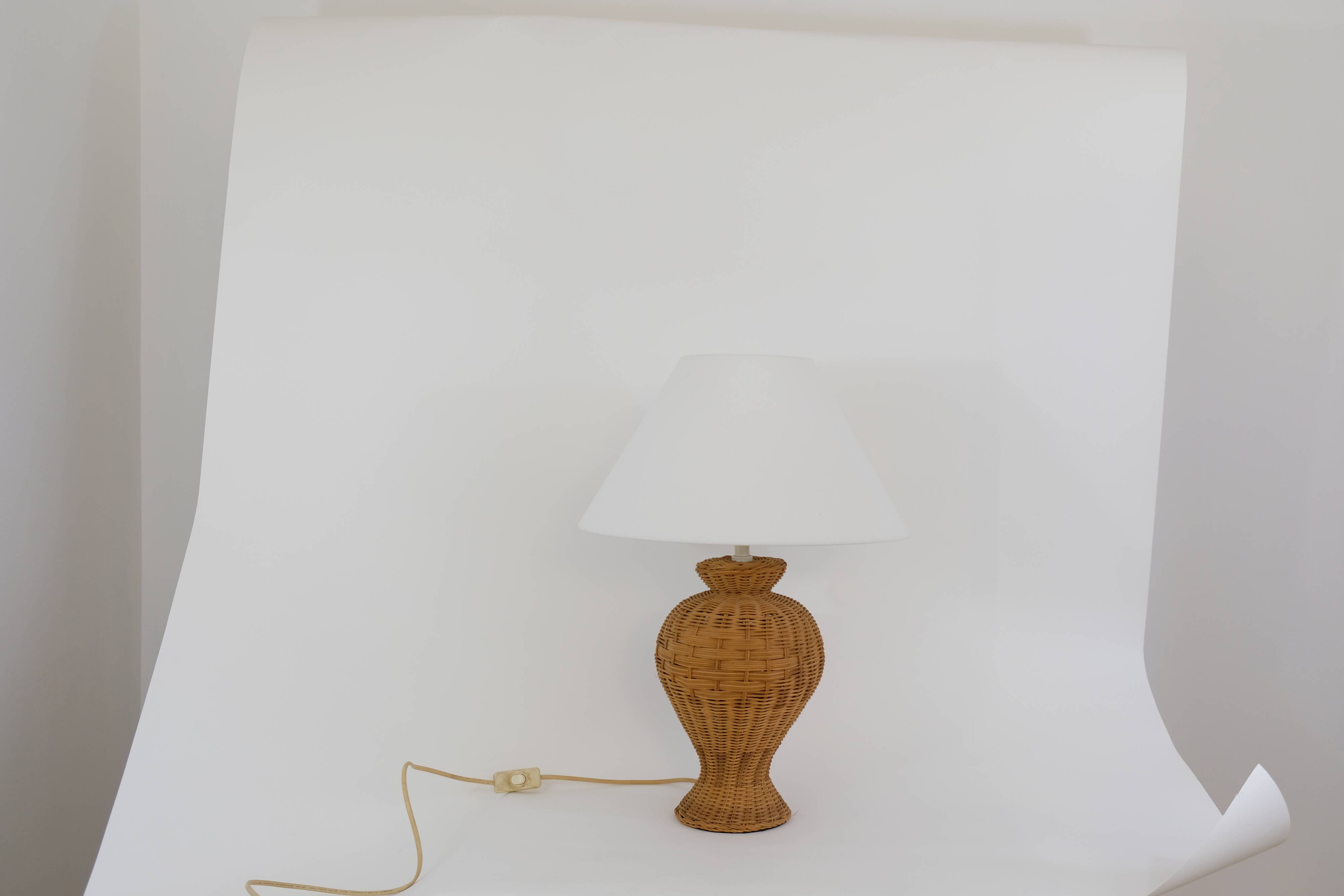 Rattan lamp