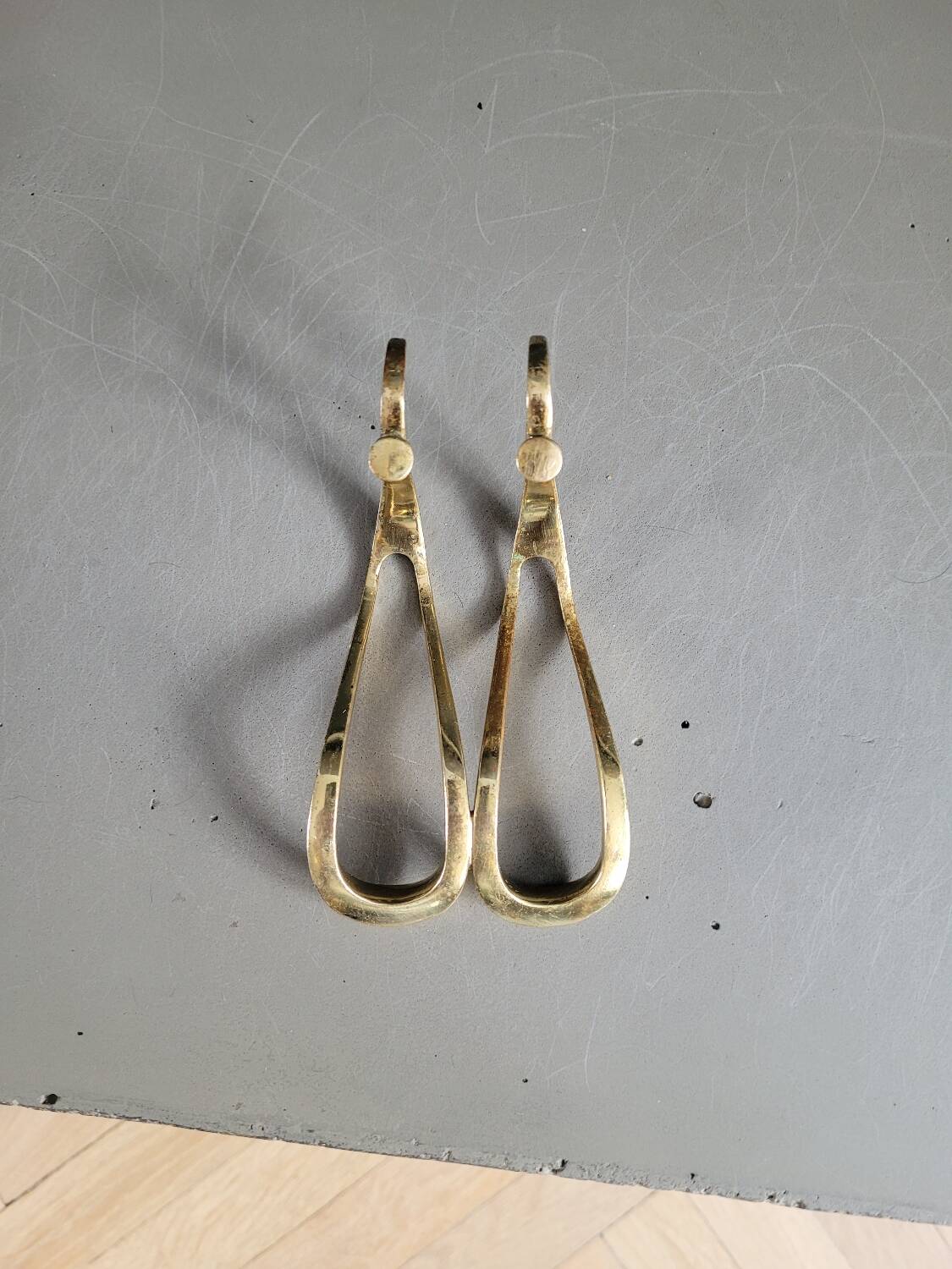 Antique brass pipe holder