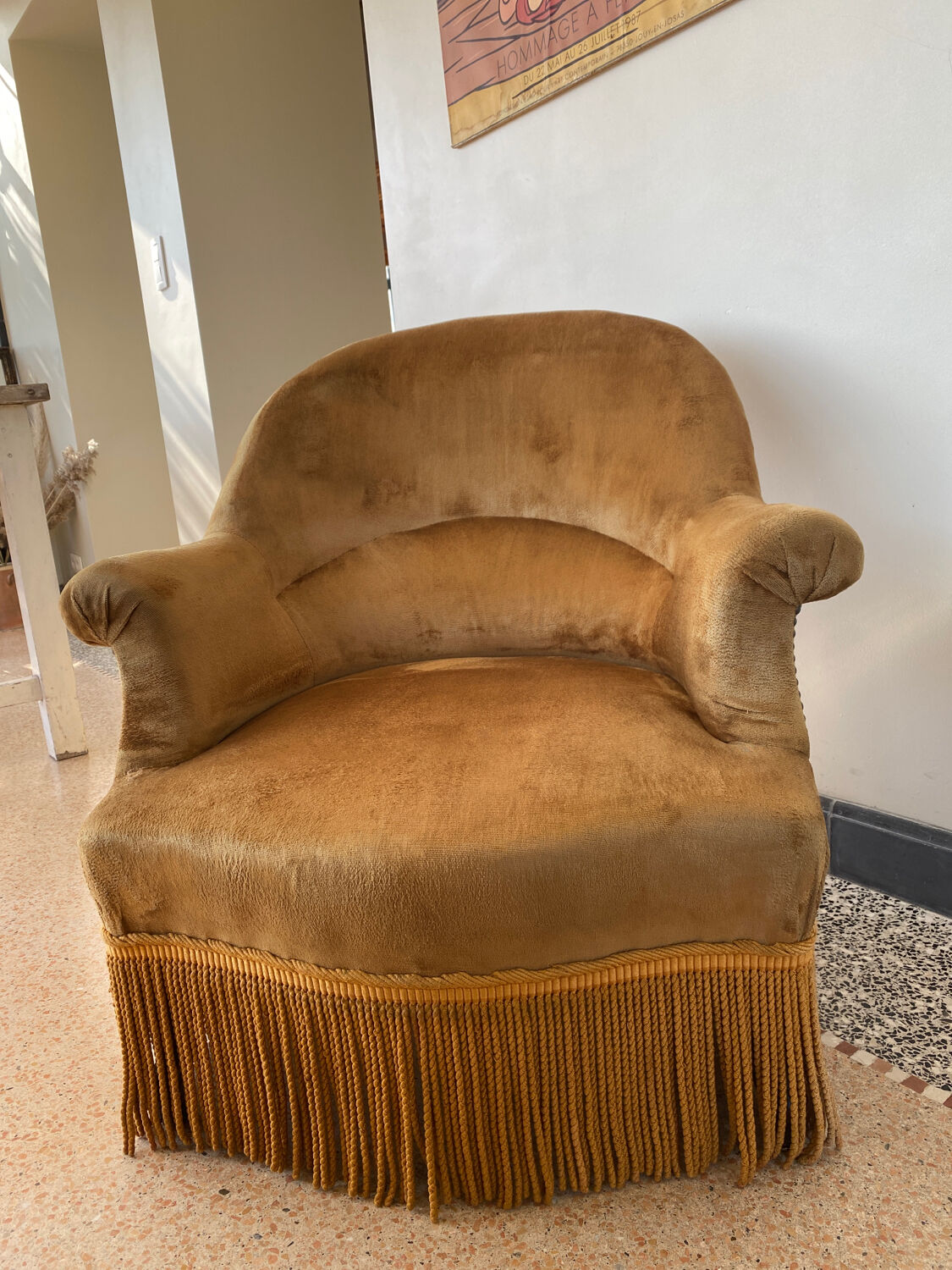 Vintage toad armchair