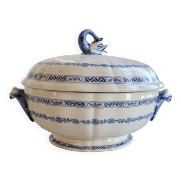 Large antique soup tureen in Gien earthenware – Royal model