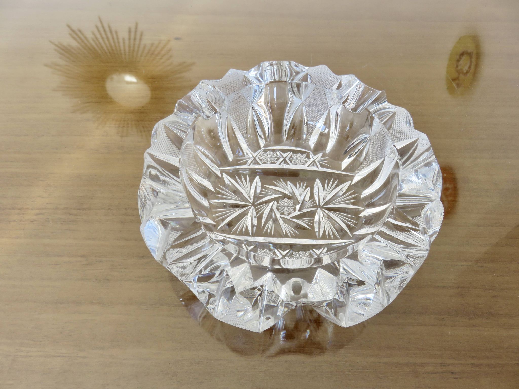 Impressive Bohemian crystal ashtray, crafted and engraved, 1950s.