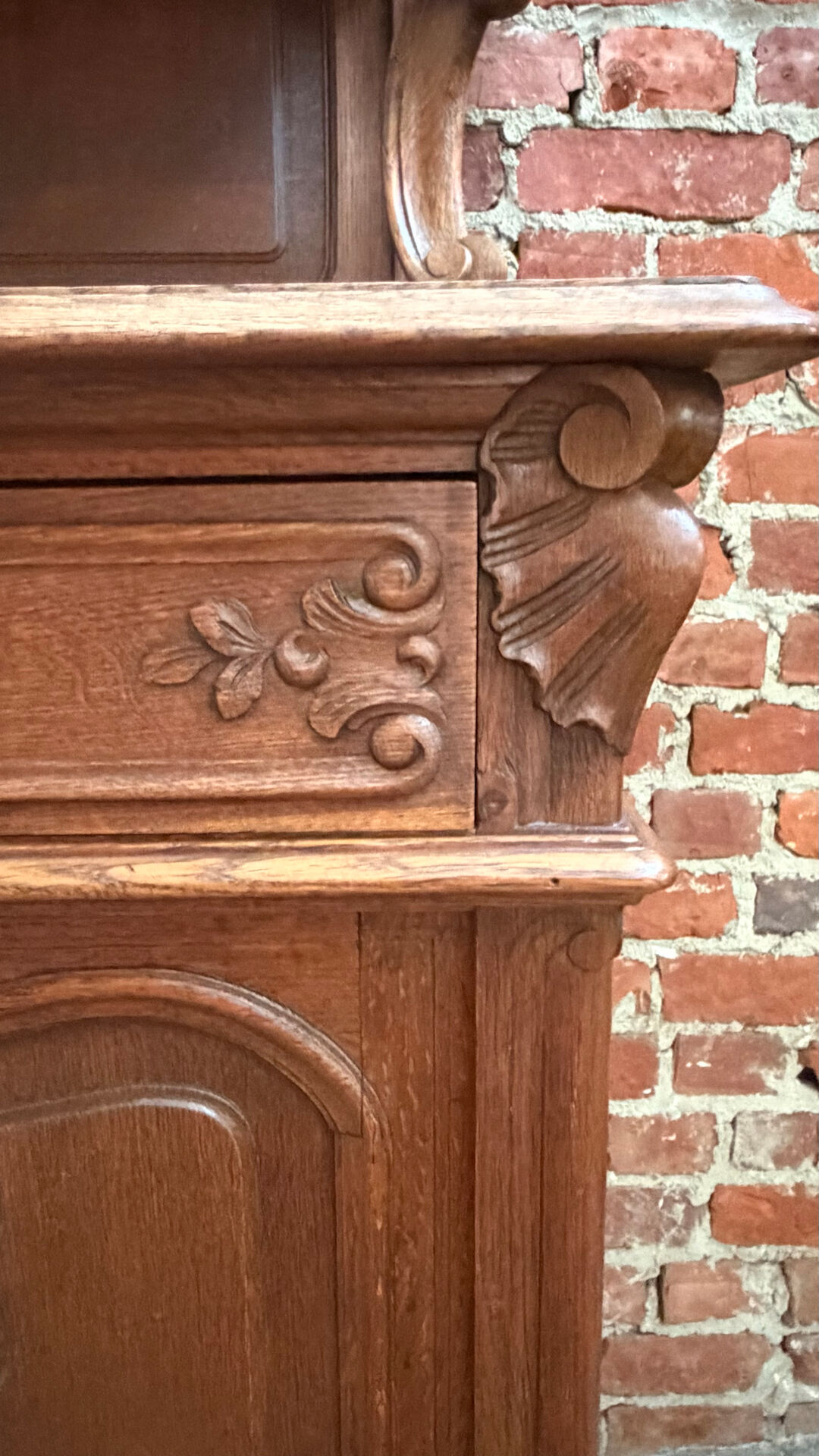 Antique oak sideboard, Louis XV rococo style, late 19th century.