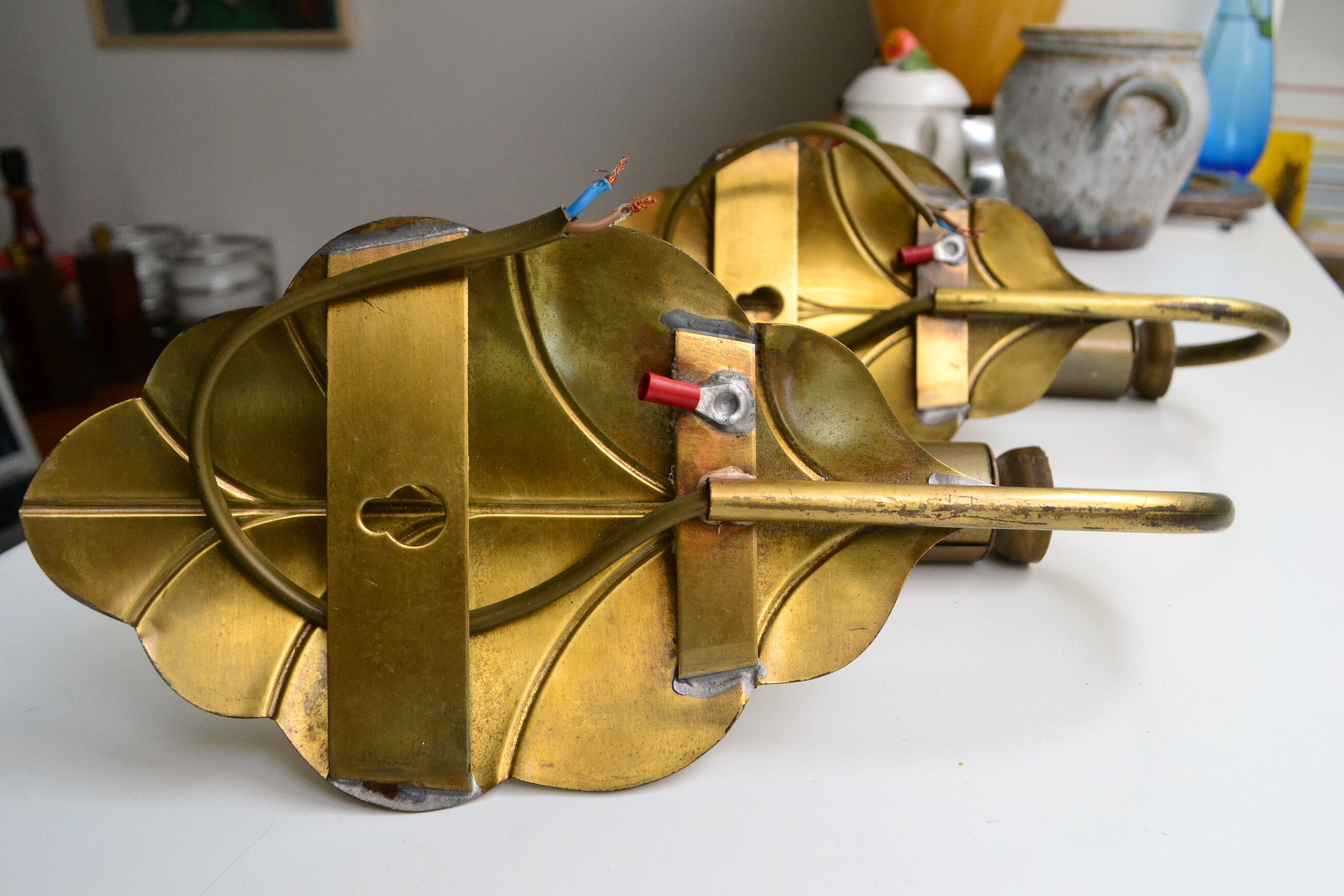 Pair of brass leaf wall lights from the 1970s.