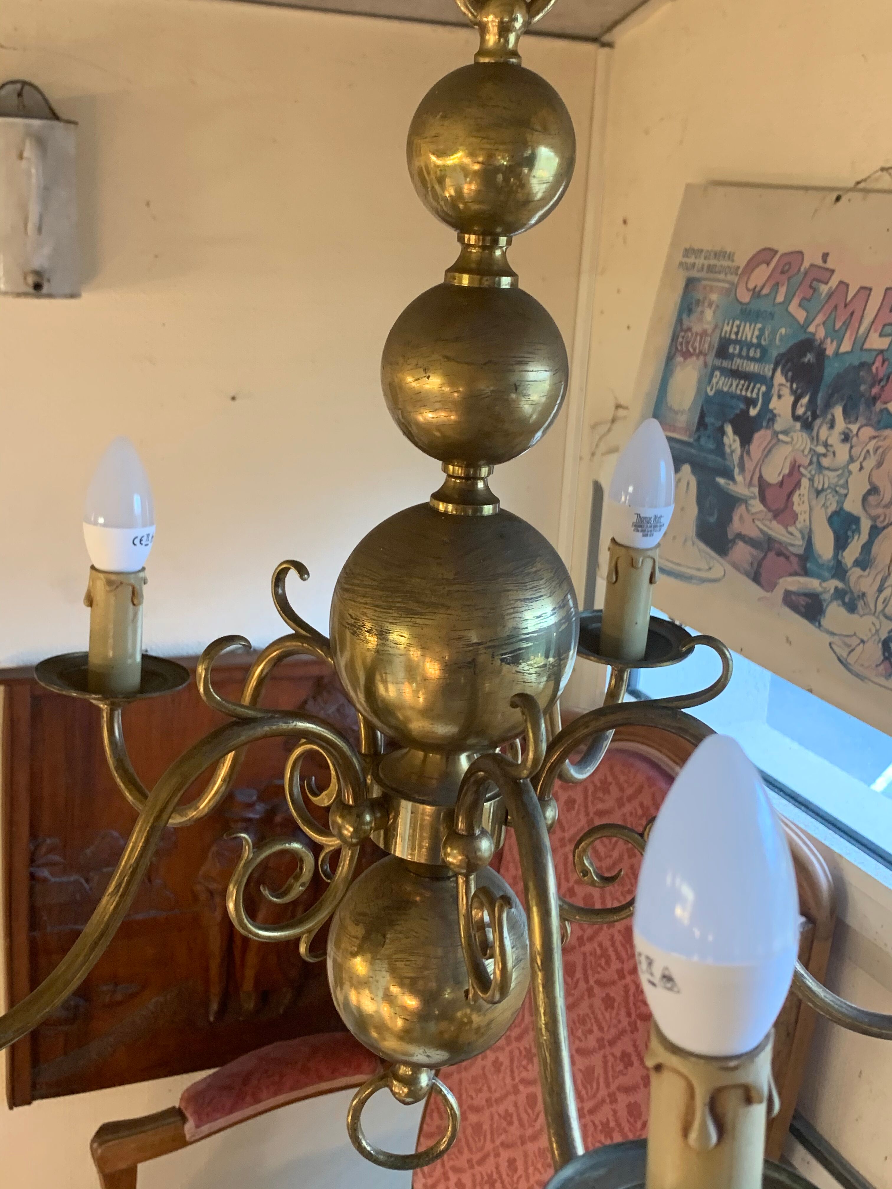 Dutch chandelier 5 fires