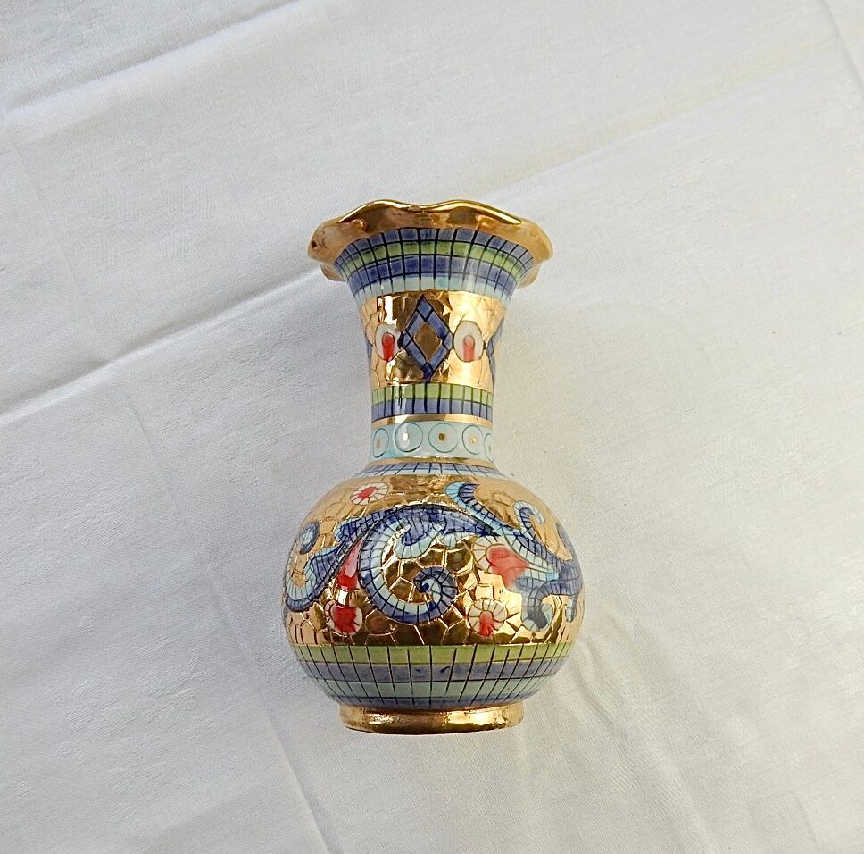 Small vase Assisi vintage Italy