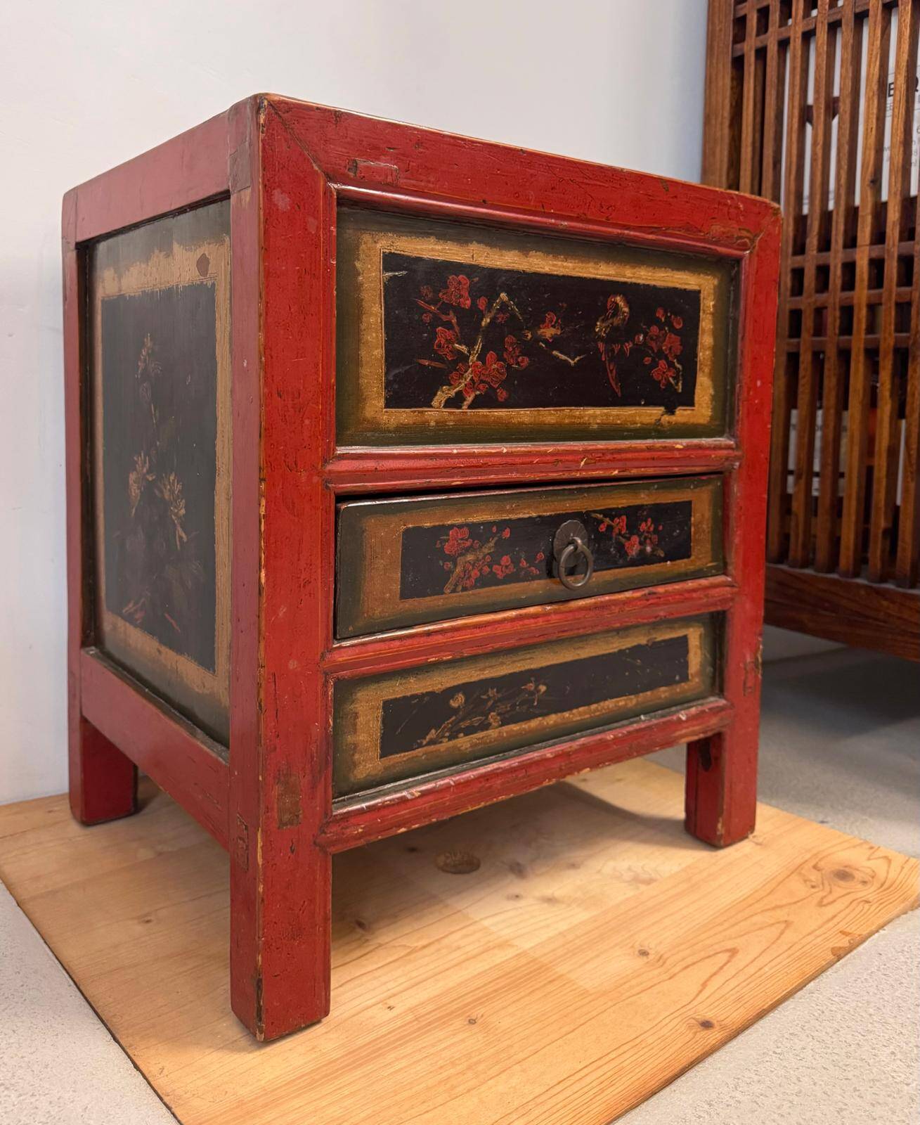 Small Tibetan drawer cabinet