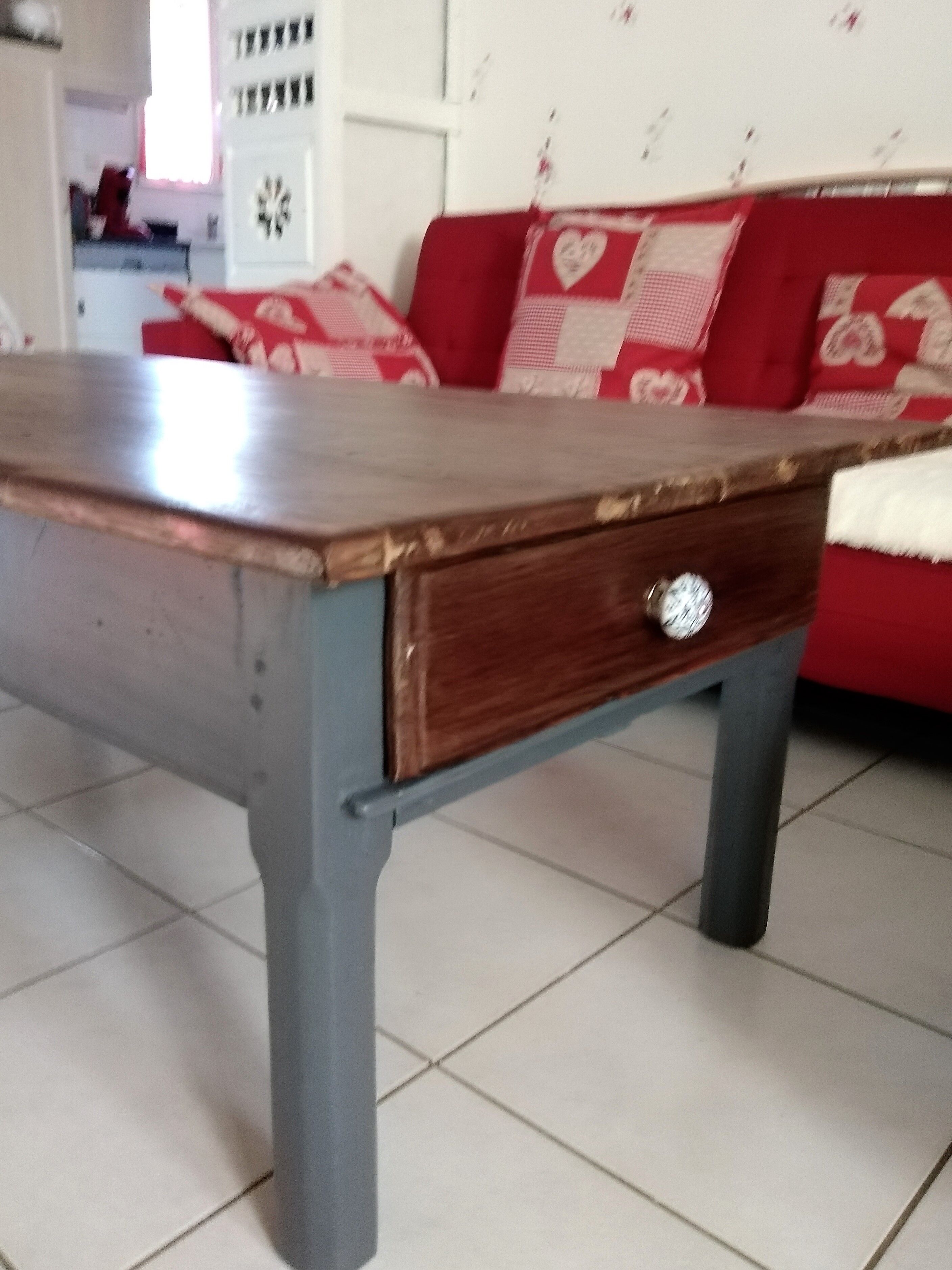Farm-style coffee table
