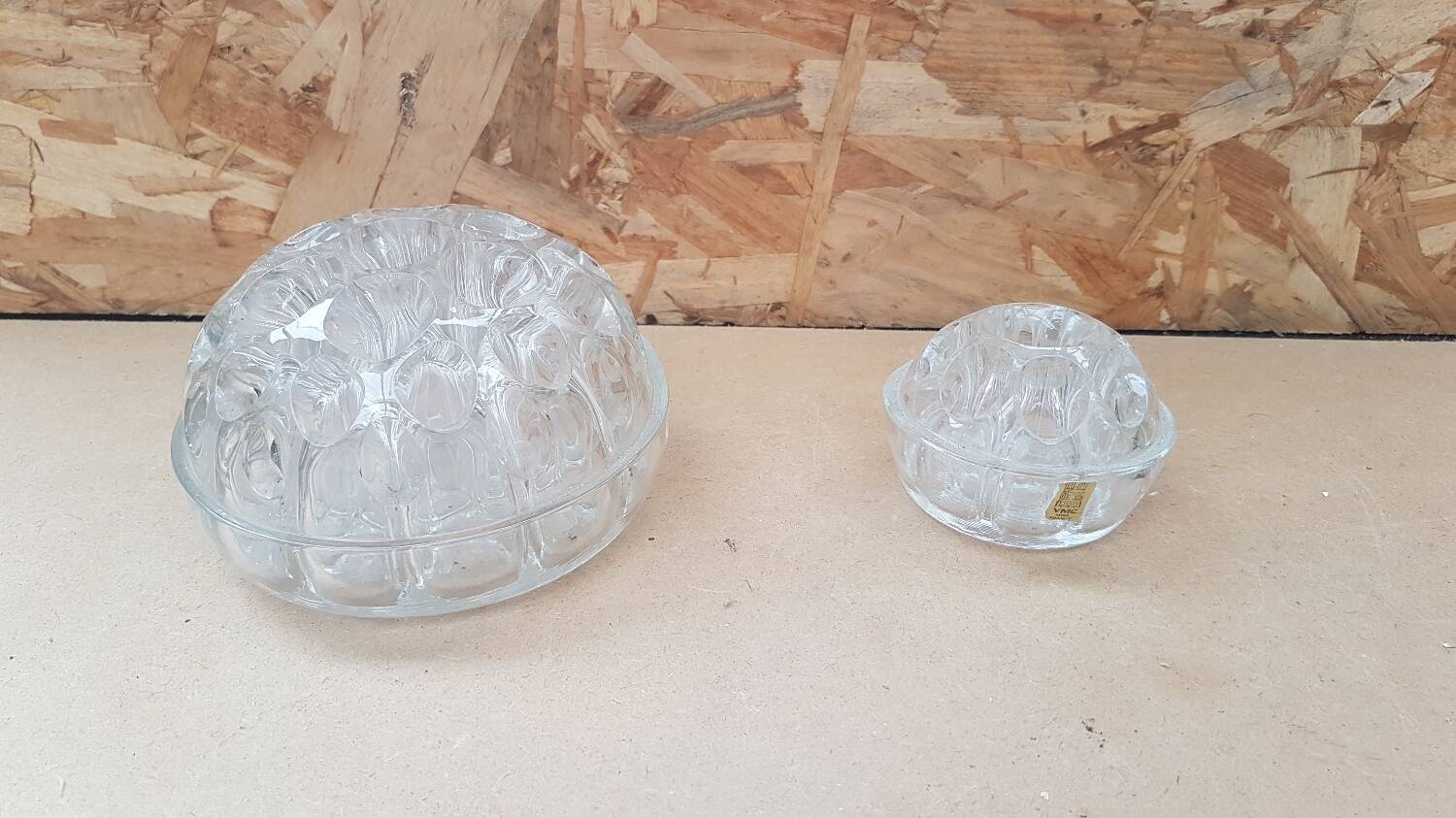 Paire ancien vase pique fleurs verre moulé made in france vintage