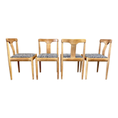 Ensemble de quatre chaises design scandinave 1950.