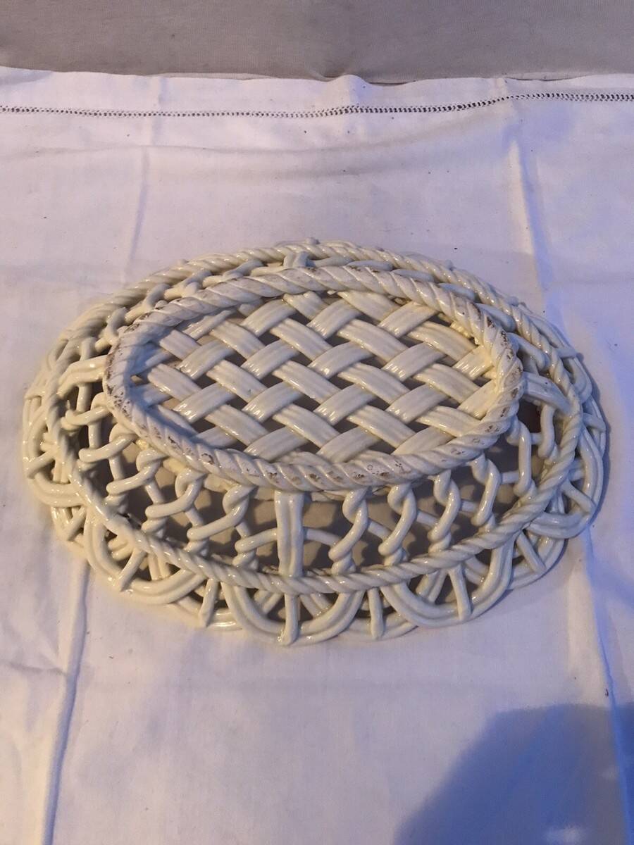 Old Oval Plate Cut-Out Ceramic Flower Relief Decor Italy Wine