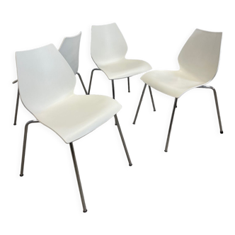 Chaises Maui de Magistretti pour Kartell