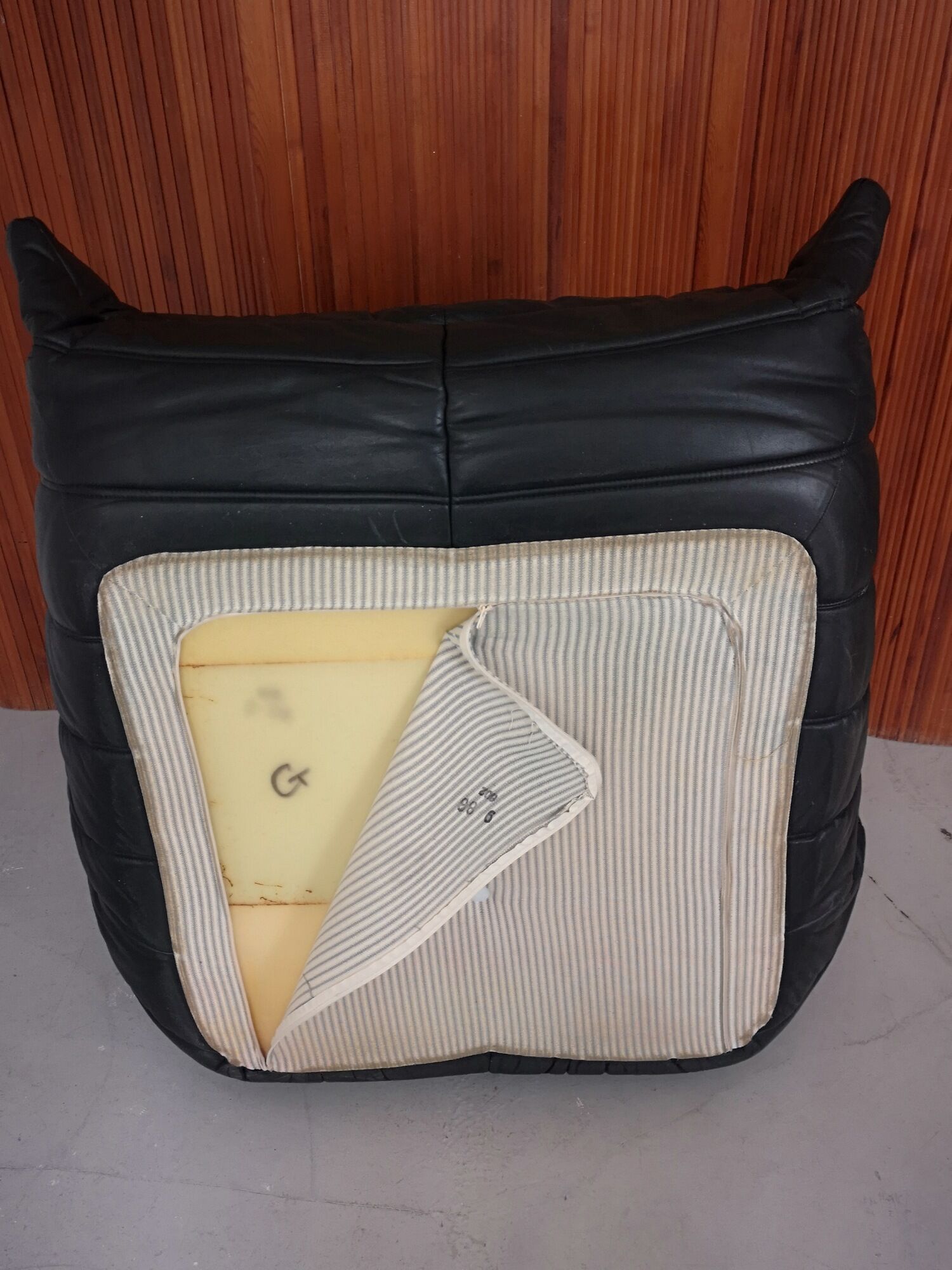 Togo armchair driver by Michel Ducaroy for roset line, black leather edition 1970