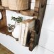 Étagère artisanale en bois brut