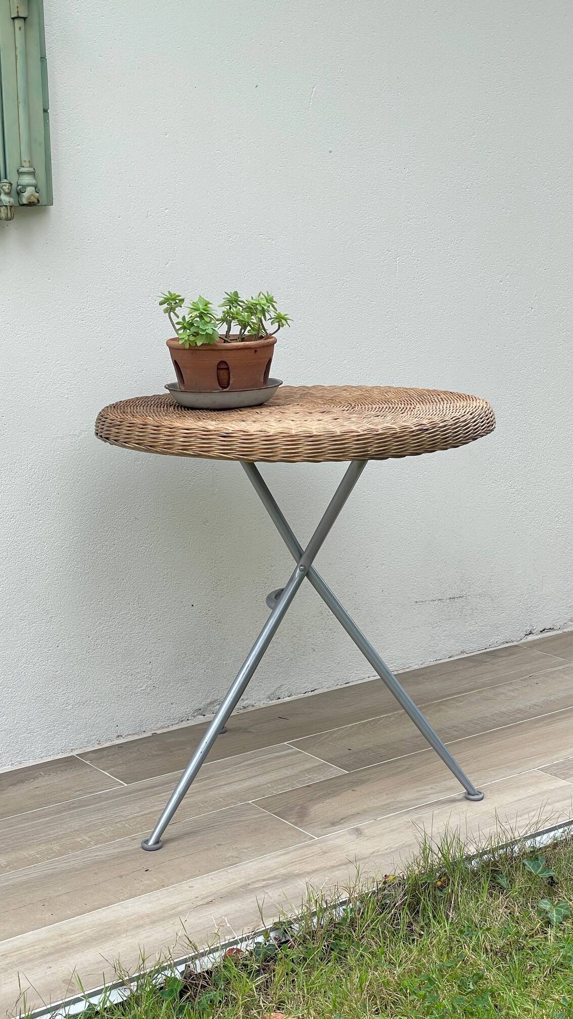 Rattan and lacquered metal folding table