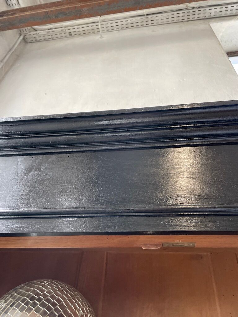 Napoleon 3 walnut window glass cabinet