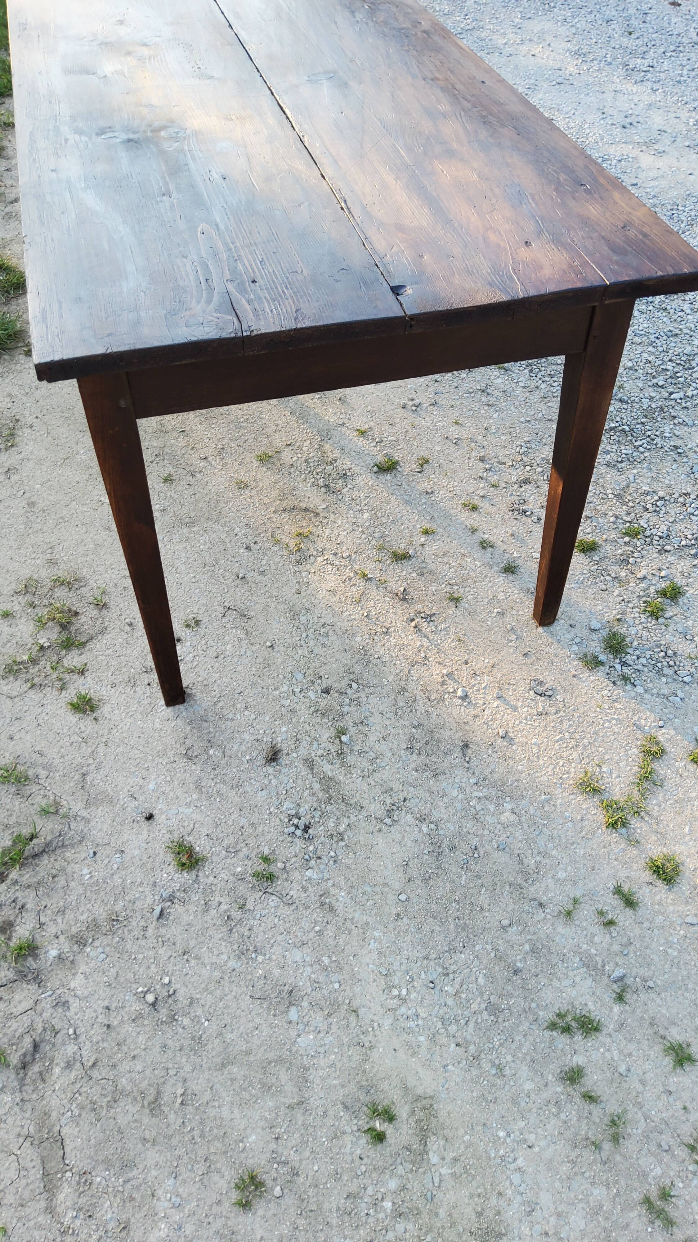 Farmhouse table XIXth century 196cm spindle feet