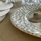4 assiettes plates Anglaises.