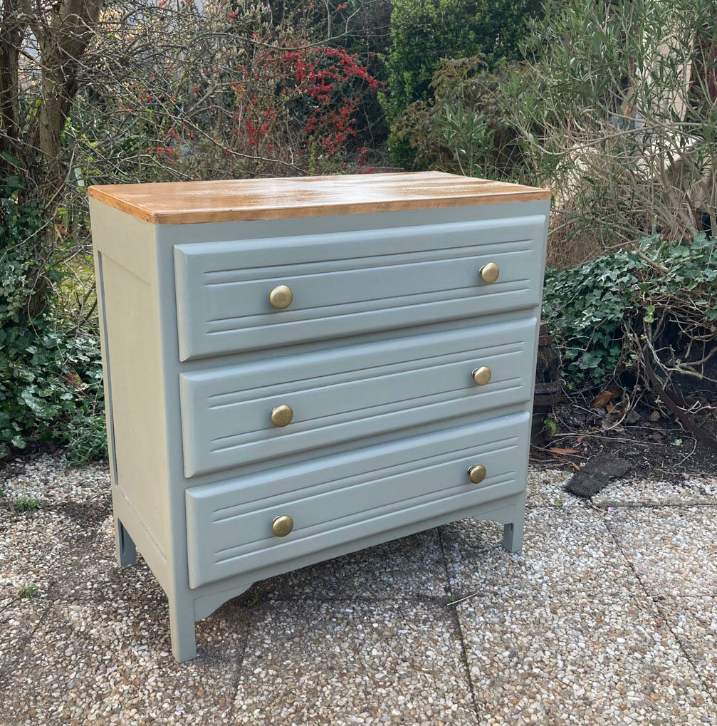 Vintage antique chest of drawers