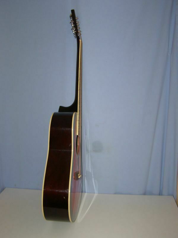 6-string folk guitar "Jervis" with stand support