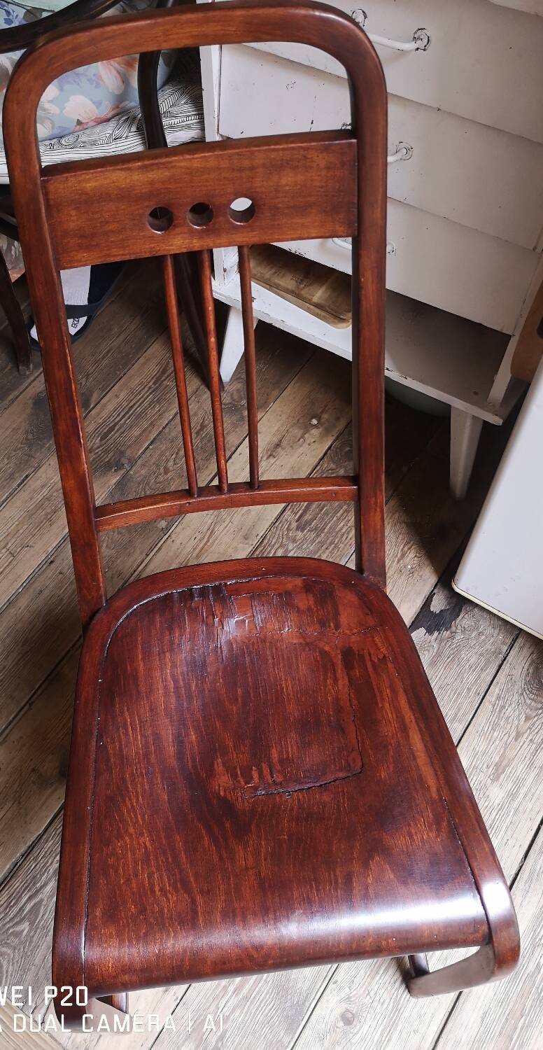 Chair by J Hoffman in curved wood from the 1900s