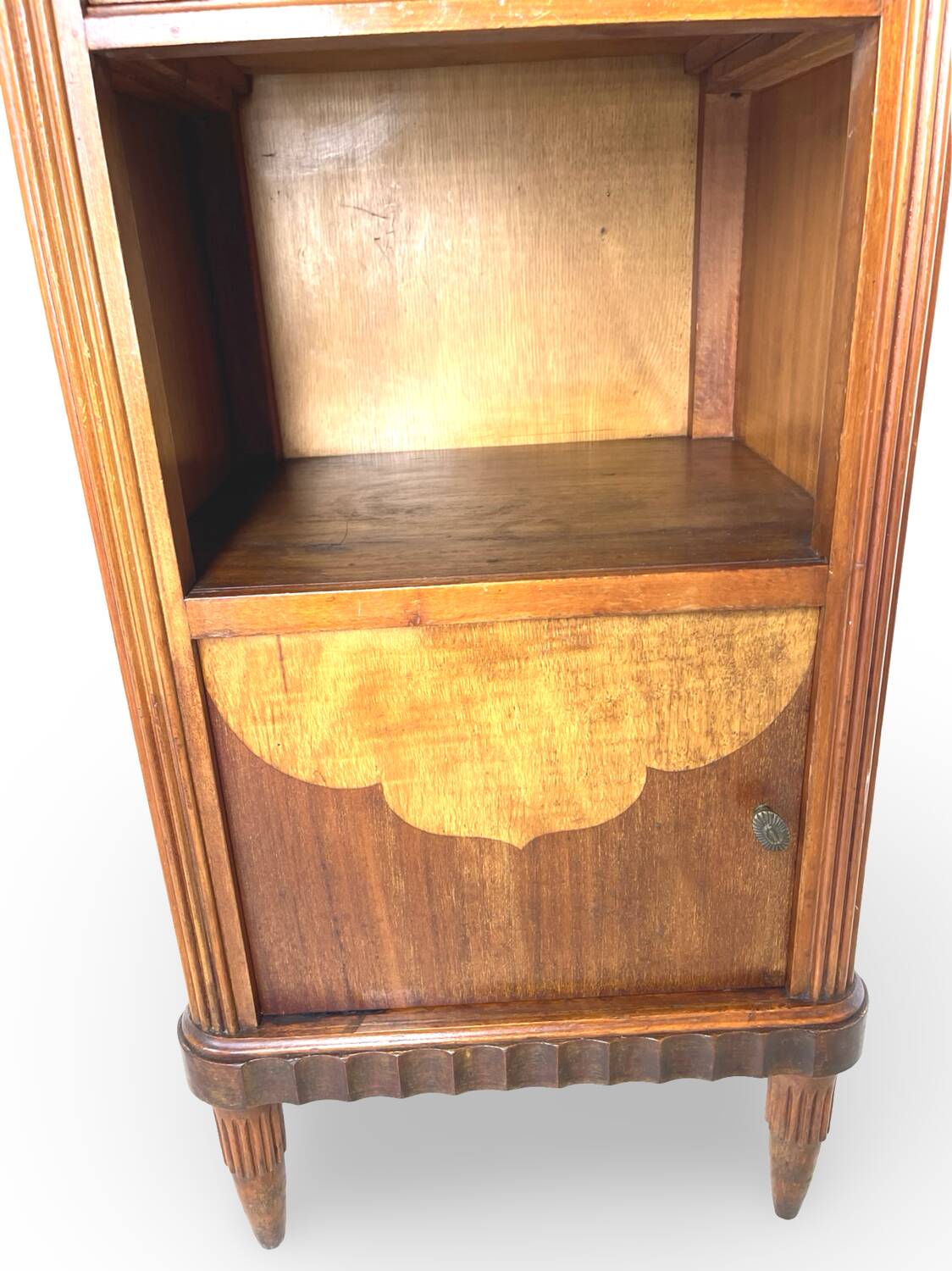 Tables de chevet italiennes en placage d'acajou avec de splendides