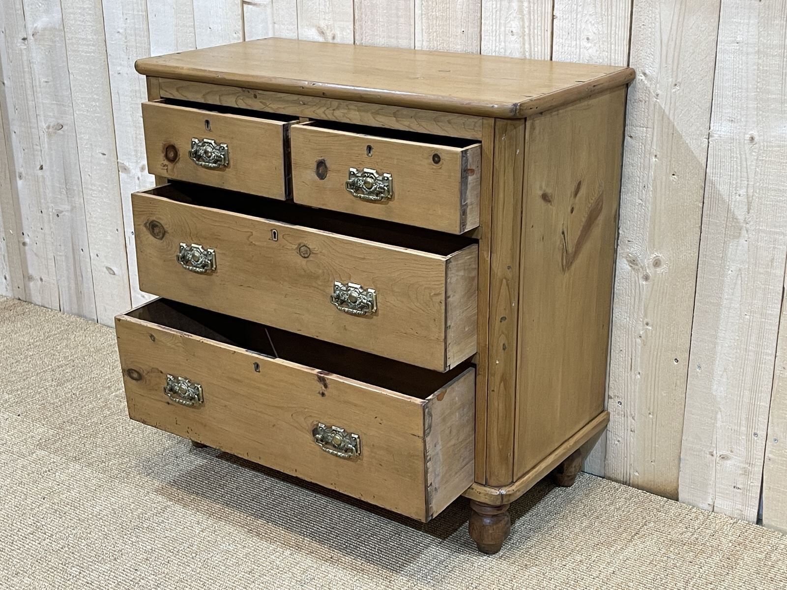 English chest of drawers in nineteenth century fir
