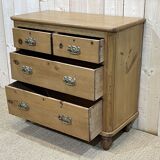 English chest of drawers in nineteenth century fir