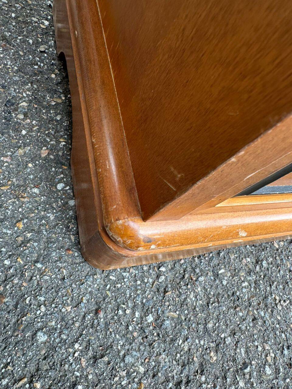 Vintage Louis Philippe chest of drawers with 5 wooden drawers from the 1970s.