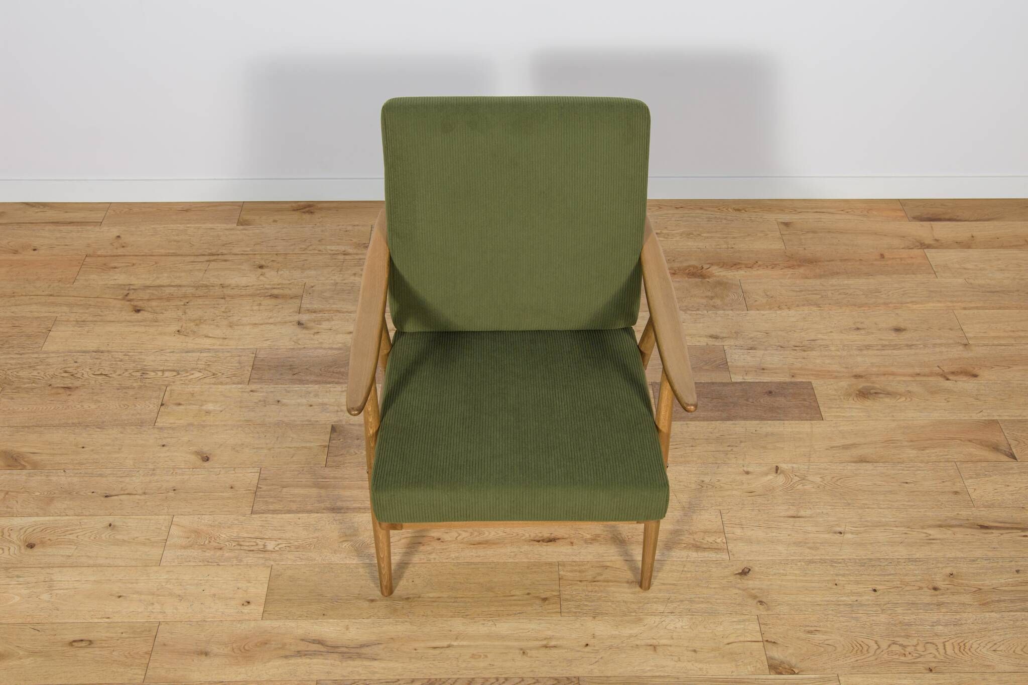 Mid-Century Modern Armchairs from TON, Czechoslovakia, 1960s, Set of 2
