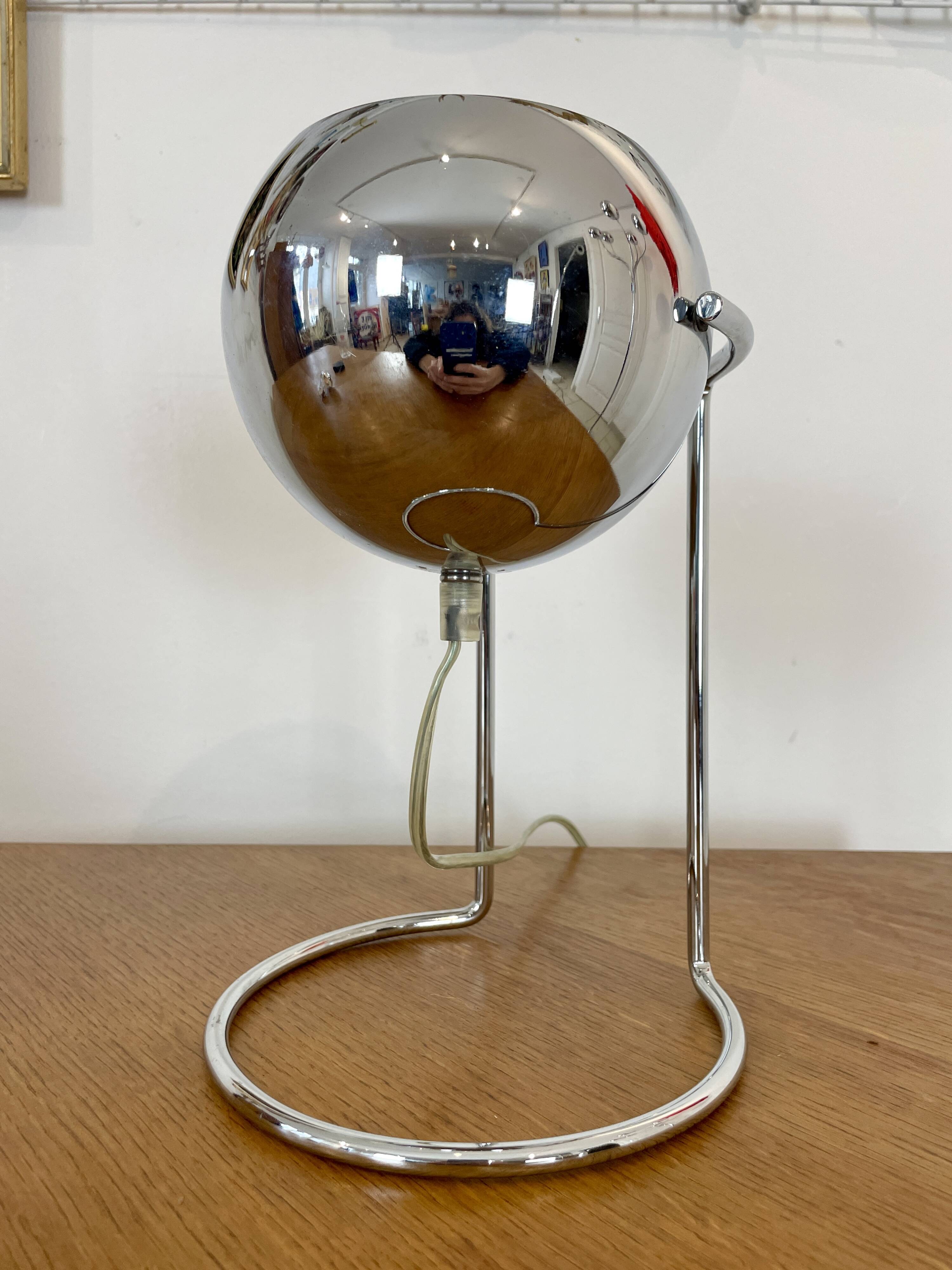 Lampe eyeball chromé