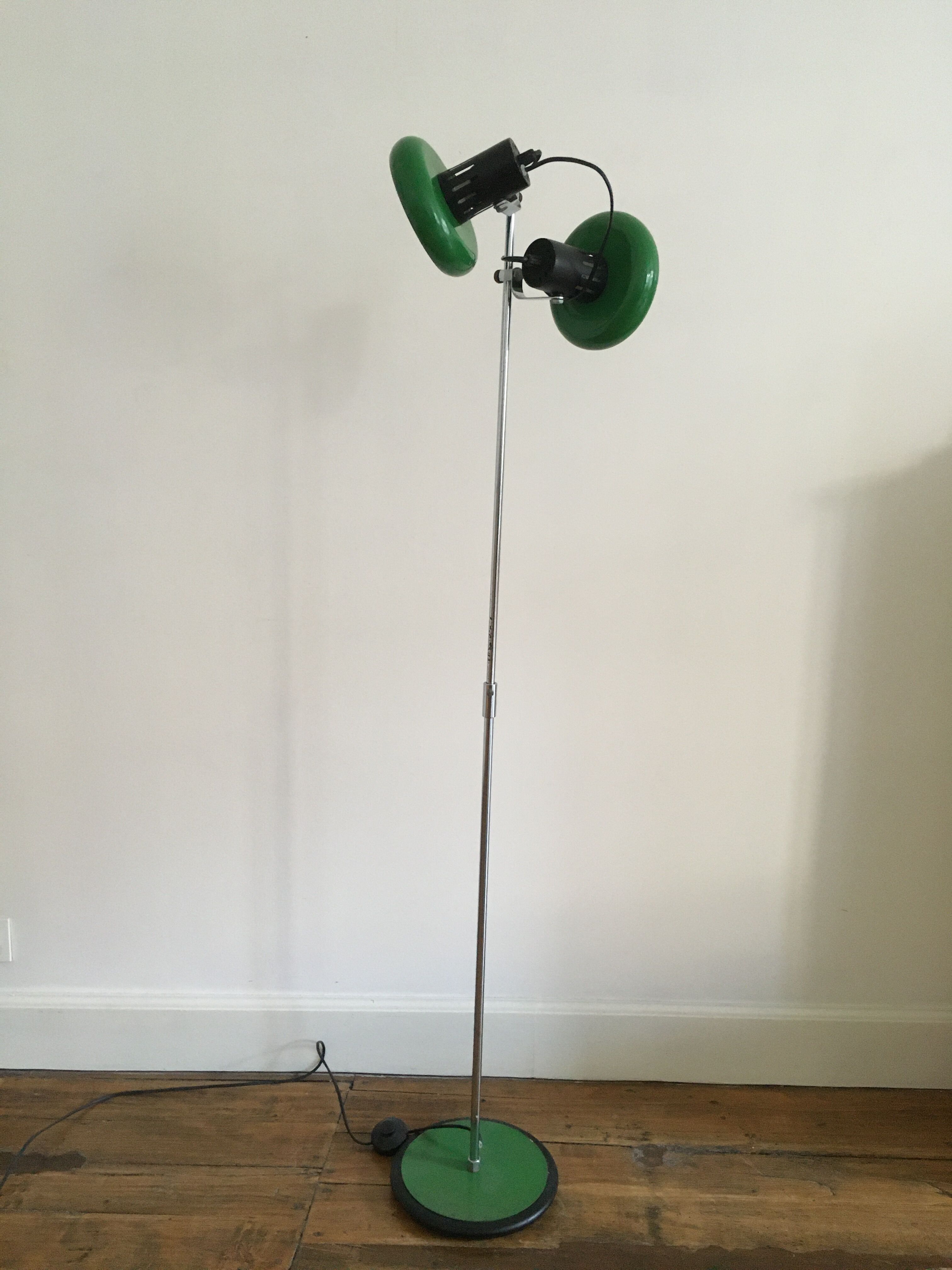 Floor lamp 2 green spots
