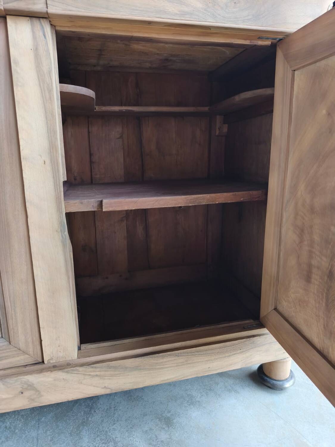 Buffet bahut enfilade en noyer brut