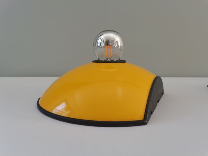 Italian design wall lamp T. Cimini for Lumina - "Emi"