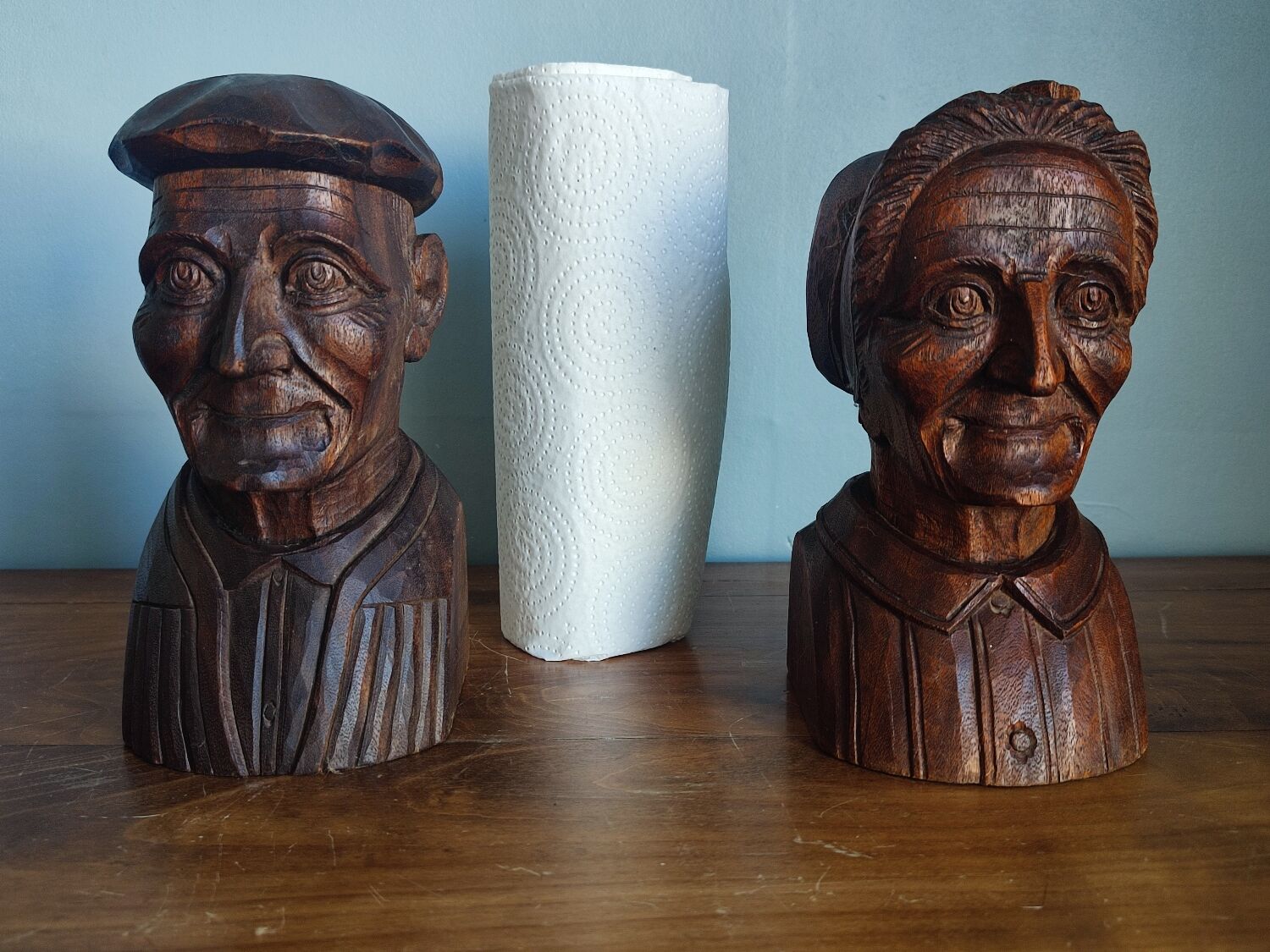 Serre livre en bois sculpté vintage