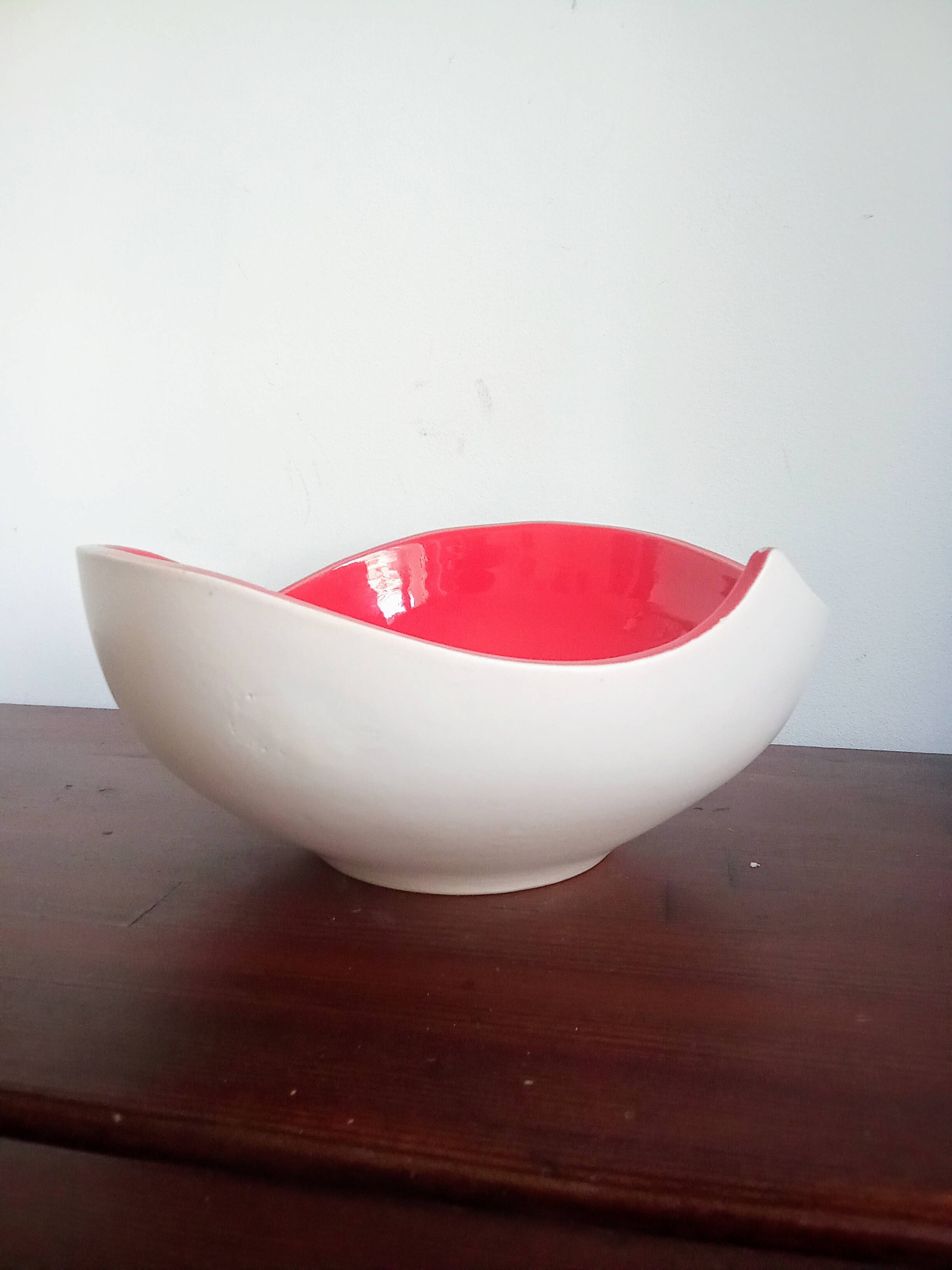 Fruit bowl by Pol Chambost
