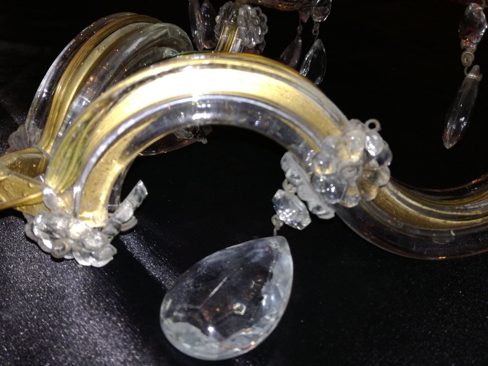 Two sconces 2 glass lights and crystal stamps