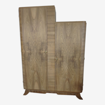 Armoire asymetrique art deco