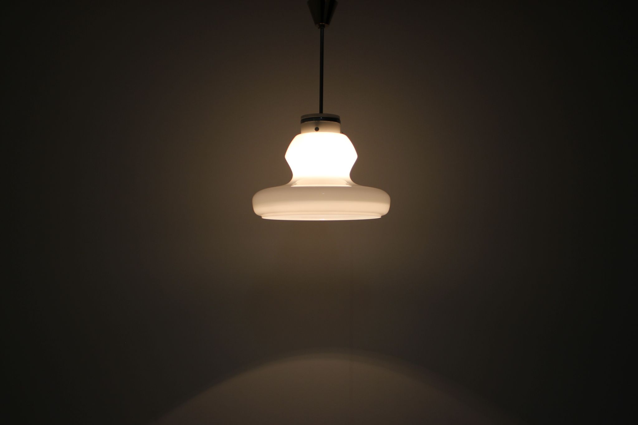 Pédant en verre du milieu du siècle par napako, années 1960