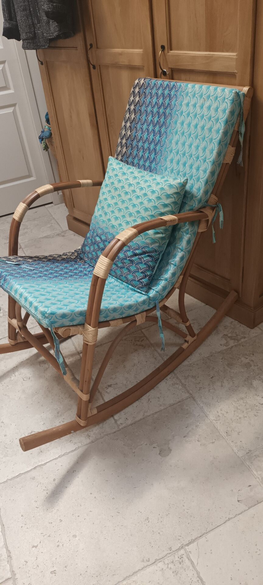 Rocking-chair en rotin