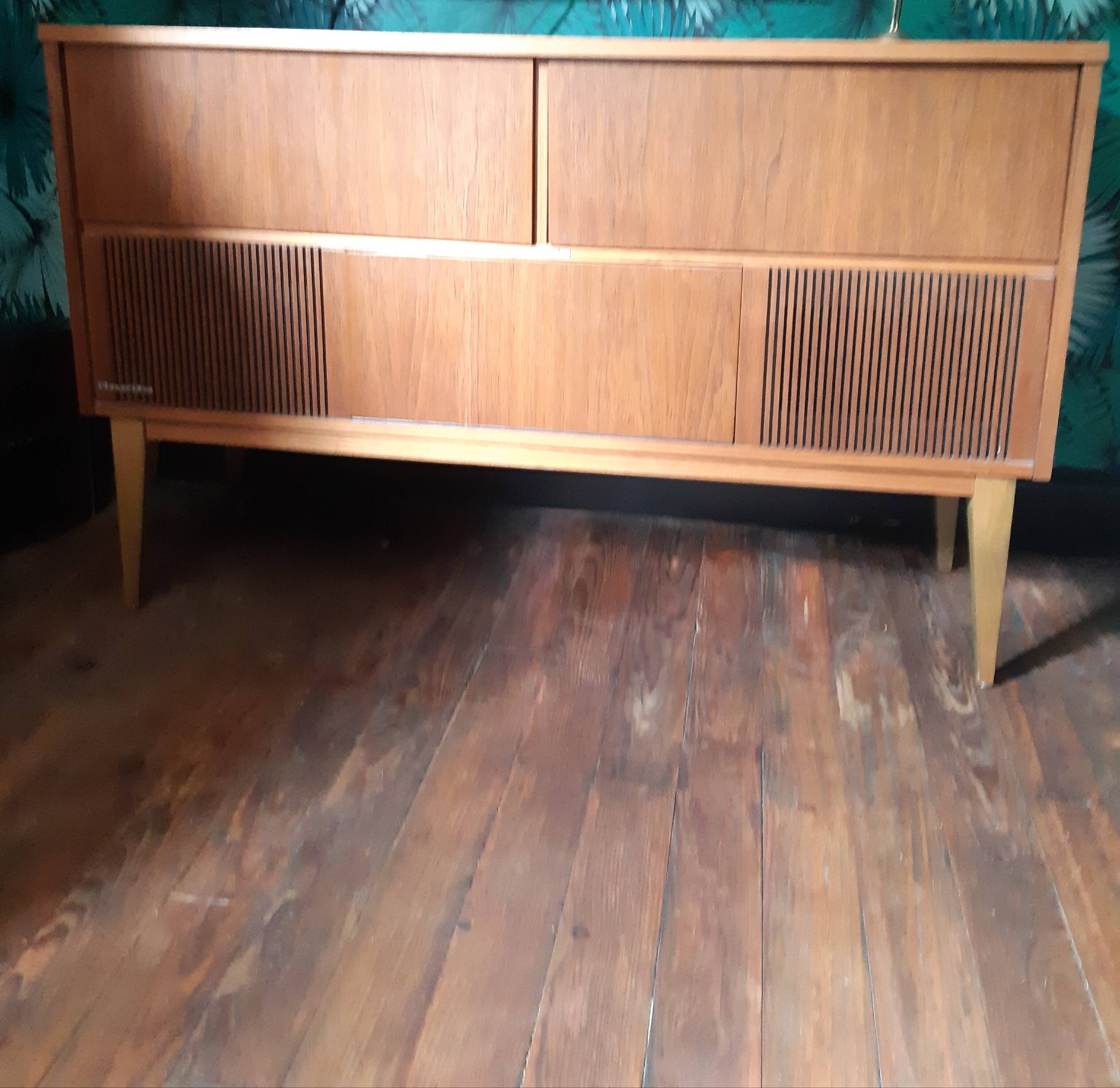 Meuble radio vintage