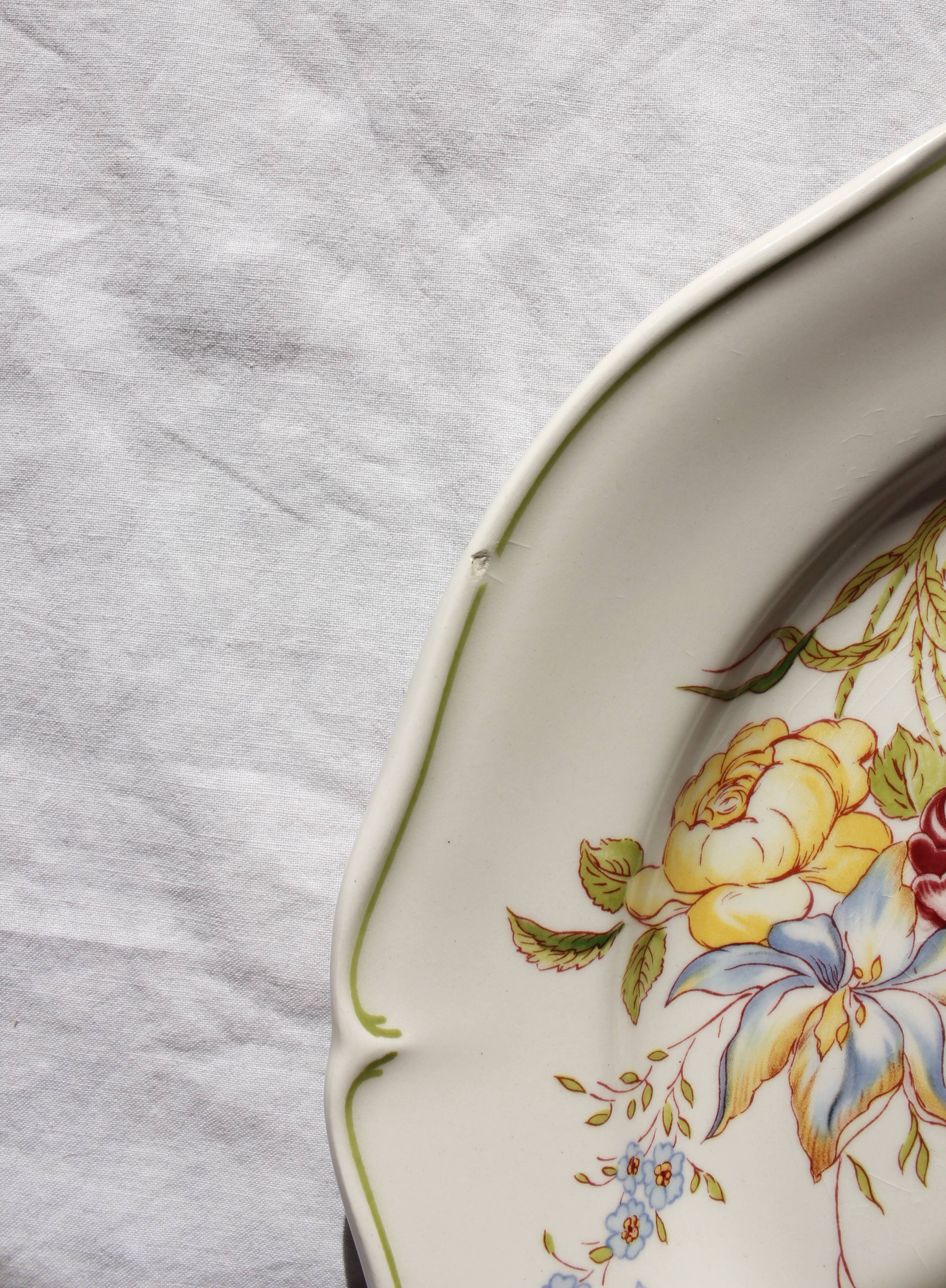 Flat plates in earthenware "Butterfly Flowers" Gien
