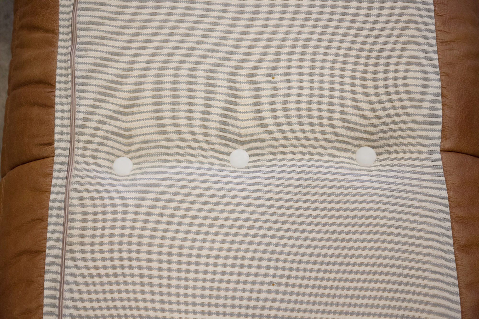 Ottoman "Togo" leather  designed by Michel Ducaroy 1973