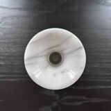 Vase en marbre blanc