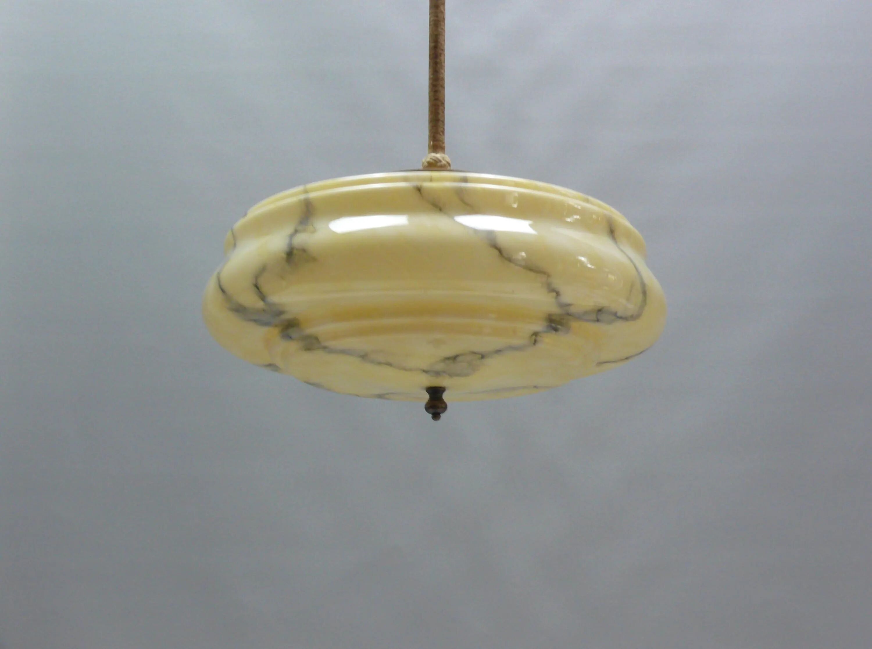 Grand plafonnier Art Déco en beige - années 1930-1940