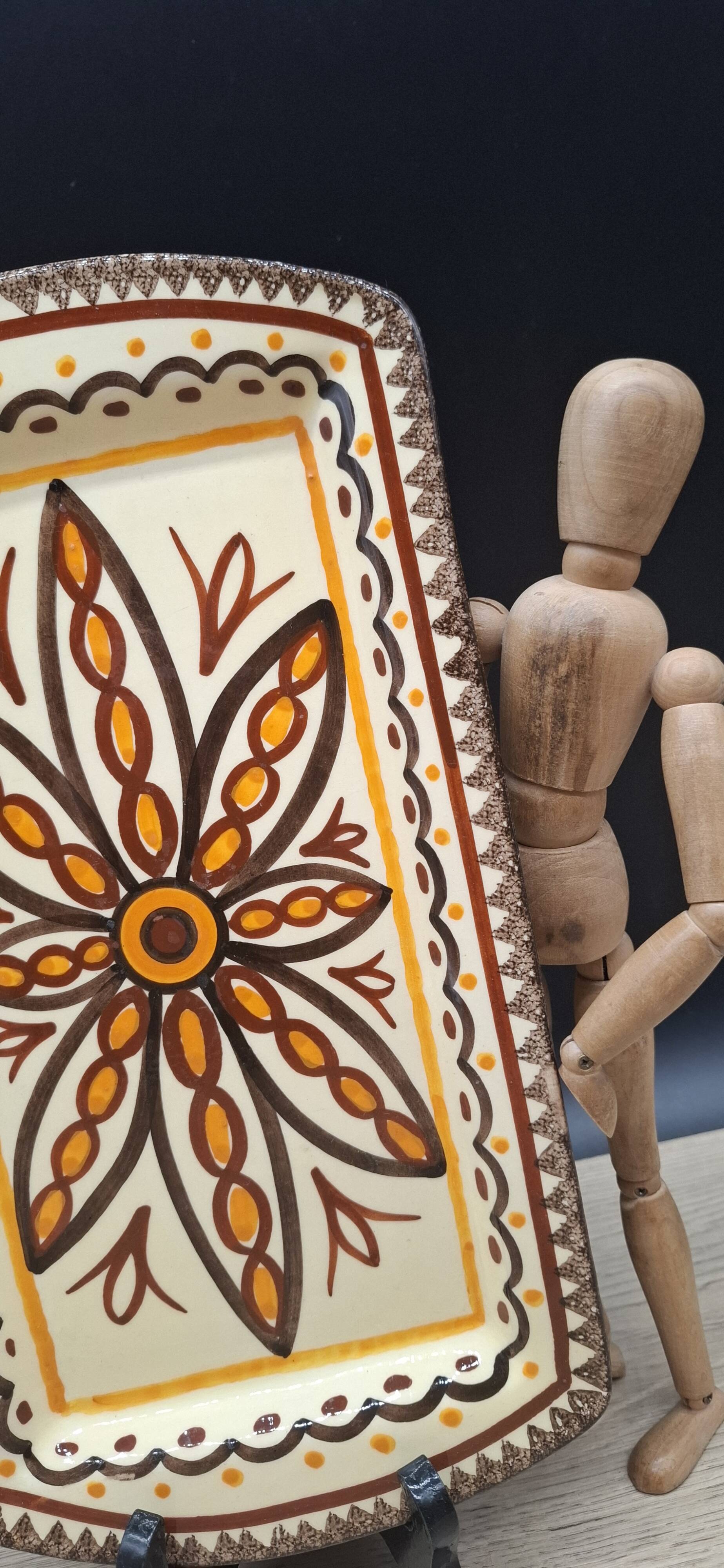 Quimper service dish